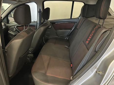 RENAULT Sandero 1.6 16V 4P FLEX SCE STEPWAY DINAMIQUE, Foto 9