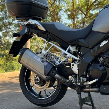 SUZUKI V-Strom DL 1000 A, Foto 3