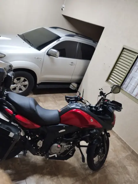 SUZUKI V-Strom DL 650 ABS, Foto 1