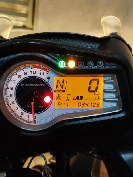 SUZUKI V-Strom DL 650 ABS, Foto 8
