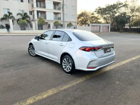 TOYOTA Corolla 2.0 16V 4P FLEX XEI DIRECT SHIFT AUTOMTICO CVT, Foto 4