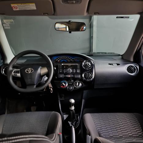 TOYOTA Etios Cross 1.5 16V 4P, Foto 14