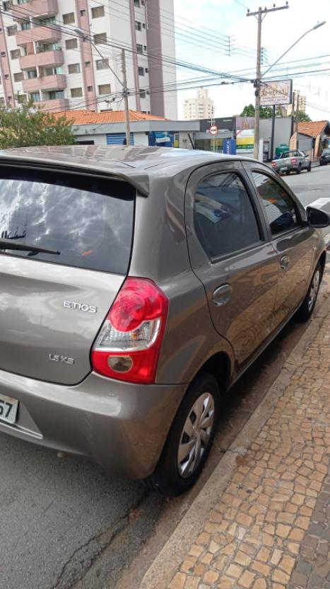 TOYOTA Etios Hatch 1.5 16V 4P FLEX XS, Foto 2
