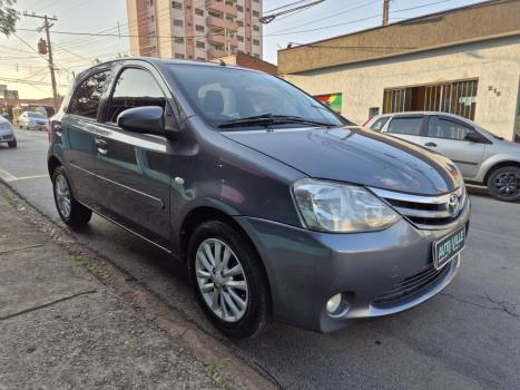 TOYOTA Etios Hatch 1.5 16V 4P FLEX XLS, Foto 4