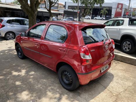 TOYOTA Etios Hatch 1.3 16V 4P FLEX X, Foto 2