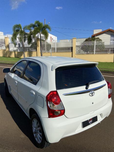 TOYOTA Etios Hatch 1.5 16V 4P FLEX XLS, Foto 4