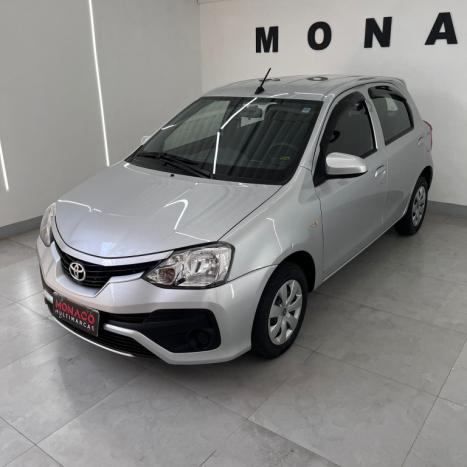 TOYOTA Etios Hatch 1.3 16V 4P FLEX X AUTOMTICO, Foto 8