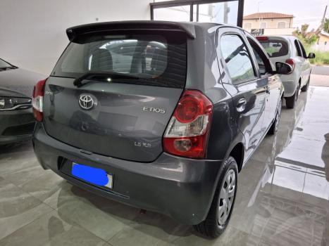 TOYOTA Etios Hatch 1.5 16V 4P FLEX XS, Foto 4