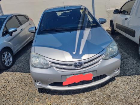 TOYOTA Etios Hatch 1.3 16V 4P FLEX X, Foto 2