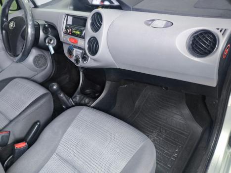 TOYOTA Etios Hatch 1.3 16V 4P FLEX X, Foto 19