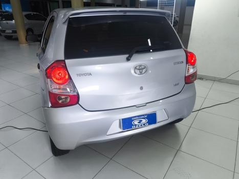 TOYOTA Etios Hatch 1.3 16V 4P FLEX X, Foto 20