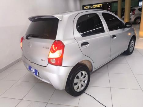 TOYOTA Etios Hatch 1.3 16V 4P FLEX X, Foto 24