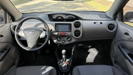 TOYOTA Etios Hatch 1.5 16V 4P FLEX XLS, Foto 5