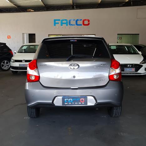 TOYOTA Etios Hatch 1.5 16V 4P FLEX XS AUTOMTICO, Foto 8