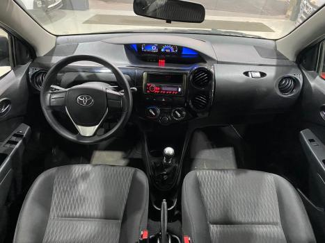 TOYOTA Etios Hatch 1.3 16V 4P FLEX X, Foto 9