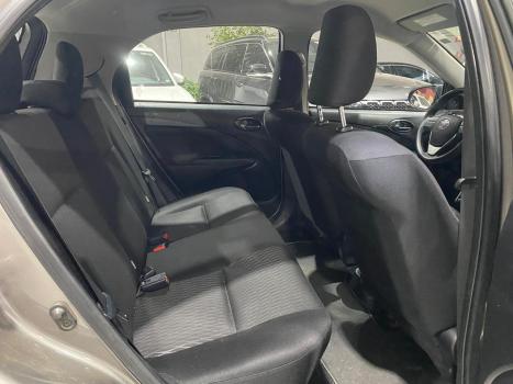 TOYOTA Etios Hatch 1.3 16V 4P FLEX X, Foto 12