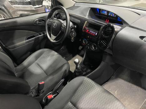 TOYOTA Etios Hatch 1.3 16V 4P FLEX X, Foto 13