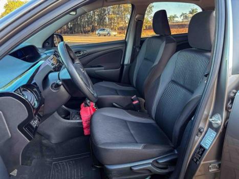 TOYOTA Etios Hatch 1.5 16V 4P FLEX X PLUS, Foto 9
