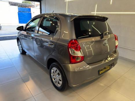 TOYOTA Etios Hatch 1.3 16V 4P FLEX X, Foto 5