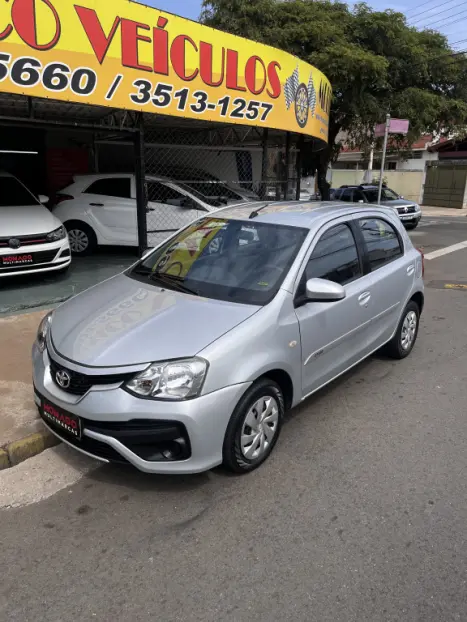 TOYOTA Etios Hatch 1.5 16V 4P FLEX XS, Foto 1