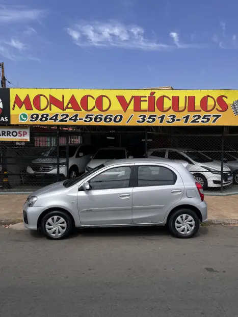 TOYOTA Etios Hatch 1.5 16V 4P FLEX XS, Foto 8