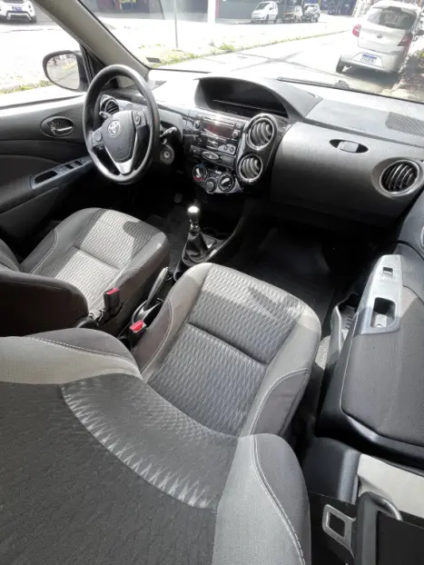 TOYOTA Etios Hatch 1.5 16V 4P FLEX XS, Foto 9