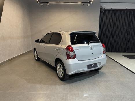 TOYOTA Etios Hatch 1.5 16V 4P FLEX X PLUS AUTOMTICO, Foto 4