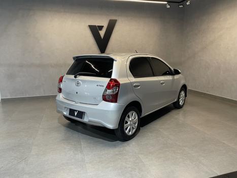 TOYOTA Etios Hatch 1.5 16V 4P FLEX X PLUS AUTOMTICO, Foto 2