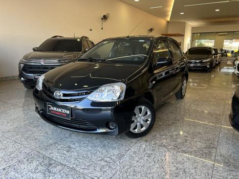 TOYOTA Etios Hatch 1.3 16V 4P FLEX XS, Foto 3