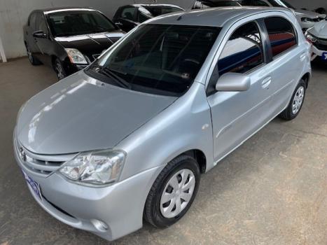 TOYOTA Etios Hatch 1.3 16V 4P FLEX XS, Foto 3