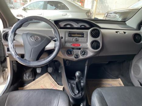 TOYOTA Etios Hatch 1.3 16V 4P FLEX XS, Foto 11