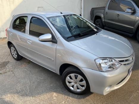 TOYOTA Etios Hatch 1.3 16V 4P FLEX X, Foto 3