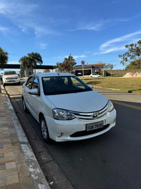 TOYOTA Etios Sedan 1.5 16V 4P FLEX XLS, Foto 2