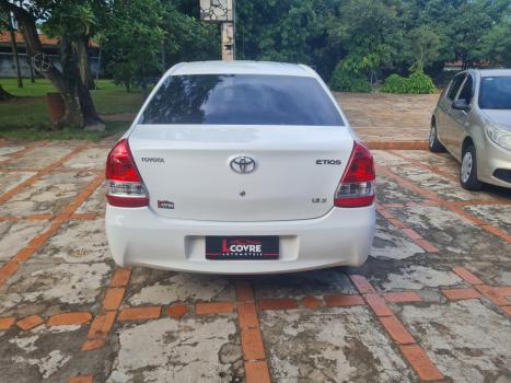 TOYOTA Etios Sedan 1.5 16V 4P FLEX X, Foto 4