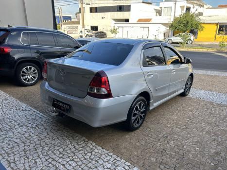 TOYOTA Etios Sedan 1.5 16V 4P FLEX PLATINUM AUTOMTICO, Foto 4