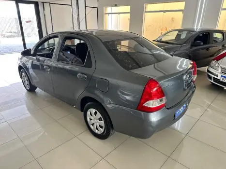 TOYOTA Etios Sedan 1.5 16V 4P FLEX XS, Foto 4