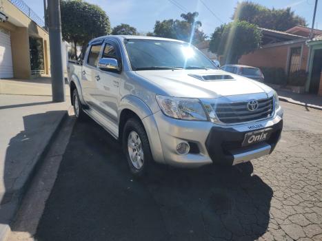 TOYOTA Hilux Caminhonete 3.0 4P 4X4 SRV TURBO DIESEL CABINE DUPLA, Foto 2