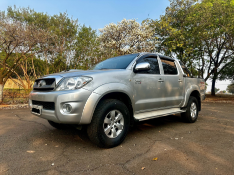 TOYOTA Hilux Caminhonete 3.0 4P 4X4 SRV TURBO DIESEL CABINE DUPLA LIMITED EDITION AUTOMTICO, Foto 7