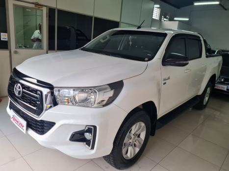 TOYOTA Hilux Caminhonete 2.7 16V 4P SR FLEX CABINE DUPLA AUTOMTICO, Foto 2