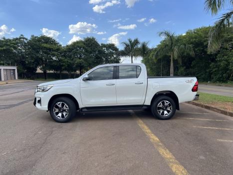 TOYOTA Hilux Caminhonete 2.8 16V SRX 4X4 DIESEL CABINE DUPLA AUTOMTICO, Foto 5