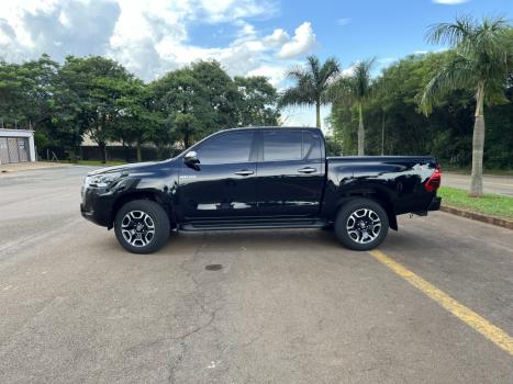 TOYOTA Hilux Caminhonete 2.8 16V SRX 4X4 DIESEL CABINE DUPLA AUTOMTICO, Foto 8