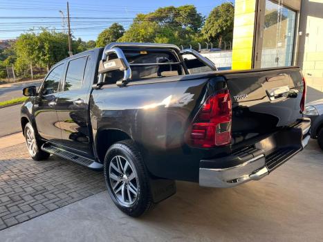 TOYOTA Hilux Caminhonete 2.8 16V SRV 4X4 DIESEL CABINE DUPLA AUTOMTICO, Foto 5