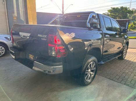 TOYOTA Hilux Caminhonete 2.8 16V SRV 4X4 DIESEL CABINE DUPLA AUTOMTICO, Foto 7