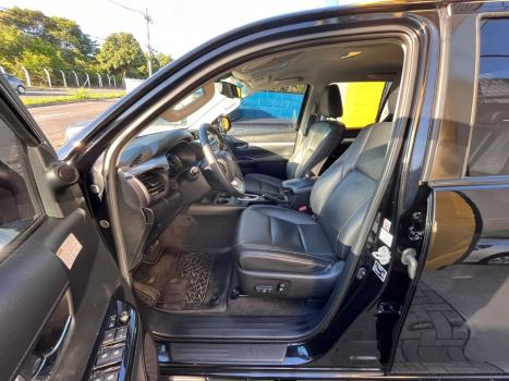 TOYOTA Hilux Caminhonete 2.8 16V SRV 4X4 DIESEL CABINE DUPLA AUTOMTICO, Foto 9