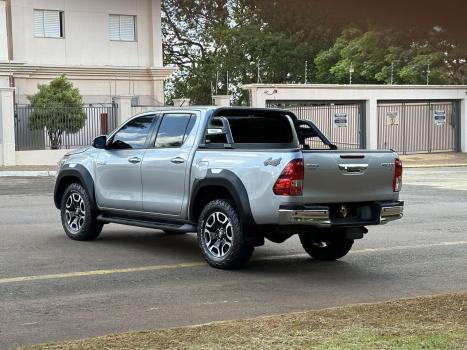 TOYOTA Hilux Caminhonete 2.8 16V SRV 4X4 DIESEL CABINE DUPLA AUTOMTICO, Foto 2