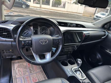 TOYOTA Hilux Caminhonete 2.8 16V SRV 4X4 DIESEL CABINE DUPLA AUTOMTICO, Foto 8