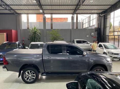 TOYOTA Hilux Caminhonete 2.7 16V 4P SRV FLEX CABINE DUPLA AUTOMTICO, Foto 9