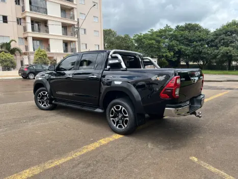 TOYOTA Hilux Caminhonete 2.8 16V SRX LIMITED 4X4 TURBO DIESEL CABINE DUPLA AUTOMTICO, Foto 8