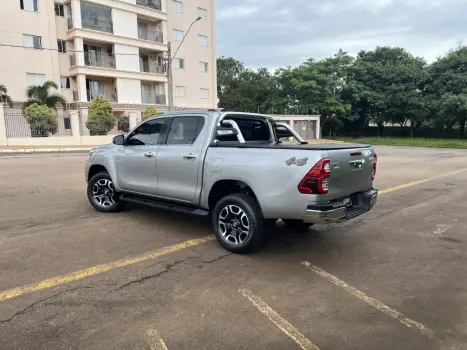 TOYOTA Hilux Caminhonete 2.8 16V SRX 4X4 TURBO DIESEL CABINE DUPLA AUTOMTICO, Foto 6