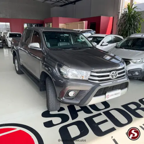 TOYOTA Hilux Caminhonete 2.8 16V SRV 4X4 DIESEL CABINE DUPLA AUTOMTICO, Foto 2